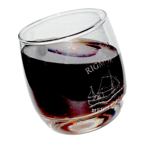 Vuggende Whiskyglas